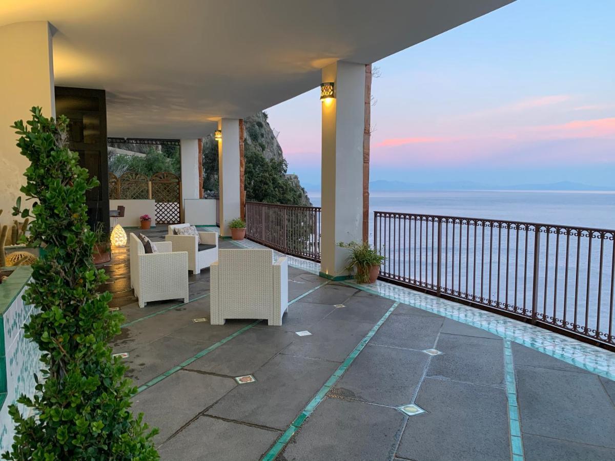 Villa Le Baste Furore Exteriér fotografie